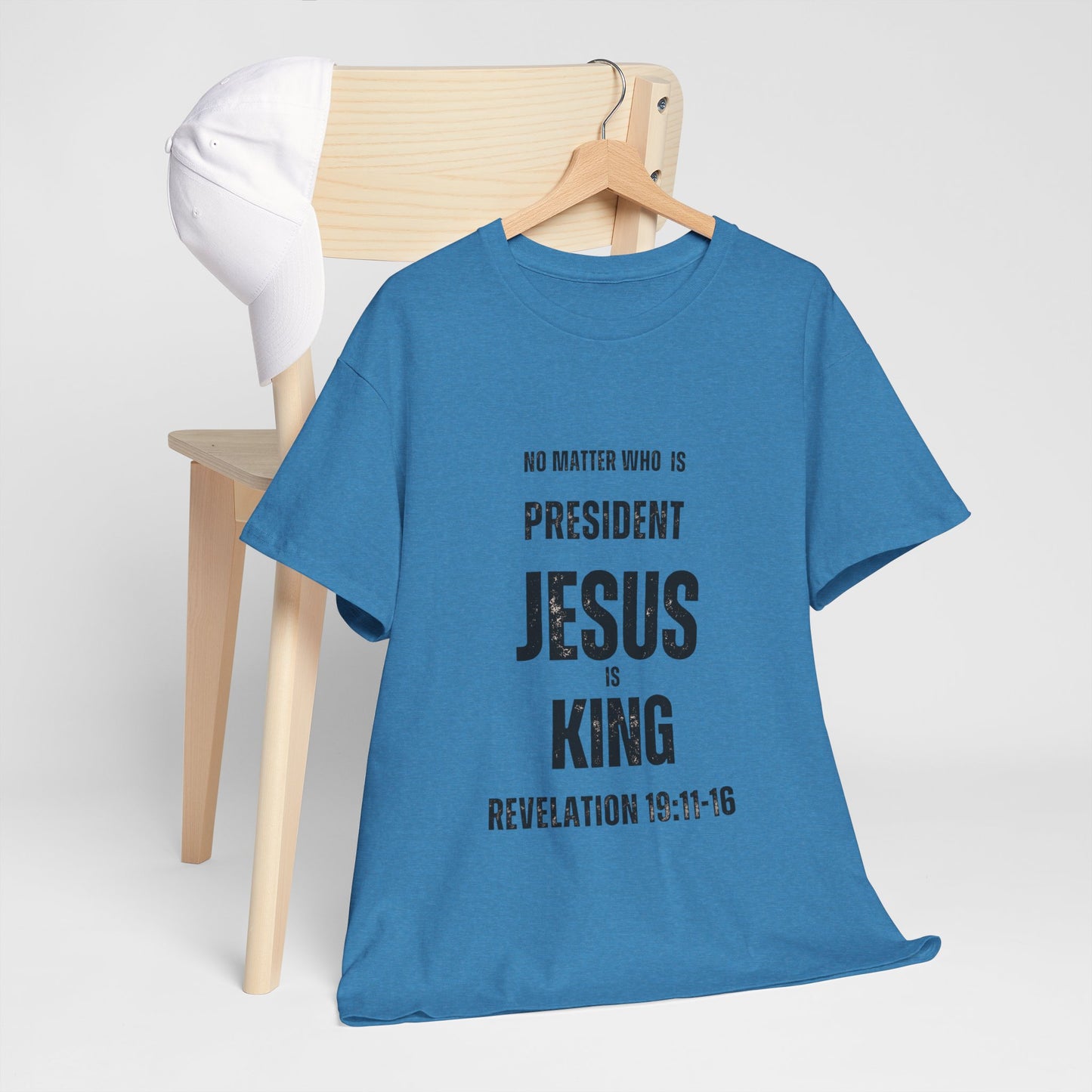 "Jesus is King" T-Shirt (Black)